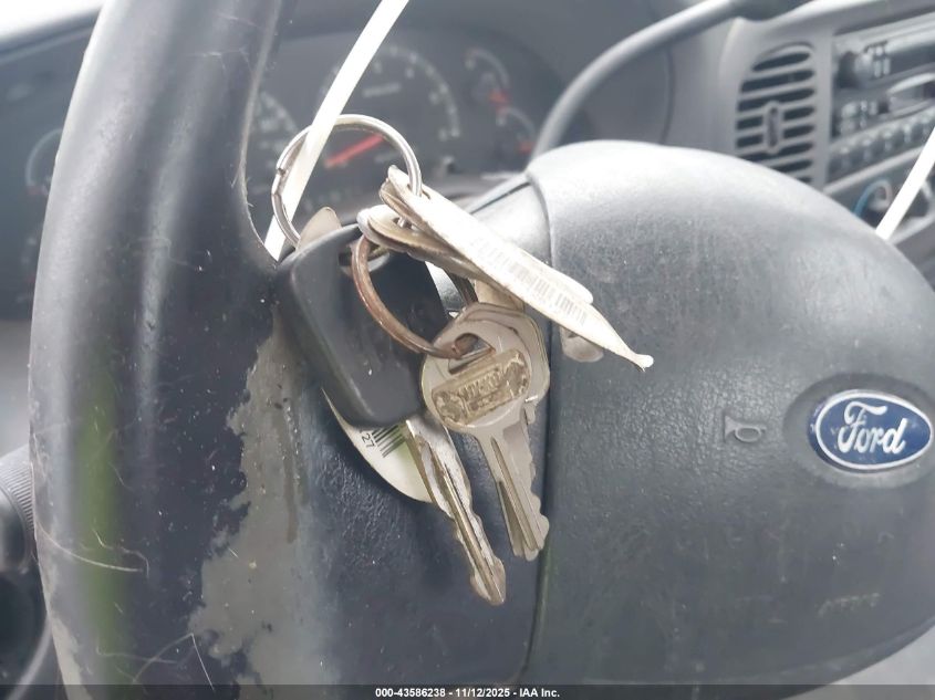 2003 Ford F-150 Xl/Xlt VIN: 1FTRF17233NB00510 Lot: 43586238