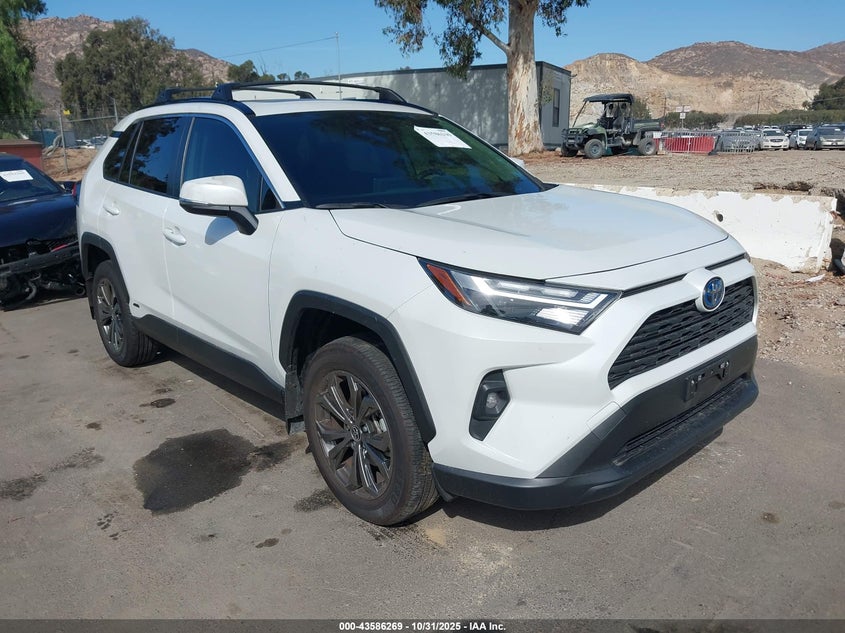 TOYOTA RAV4 HYBRID XLE PREMIUM