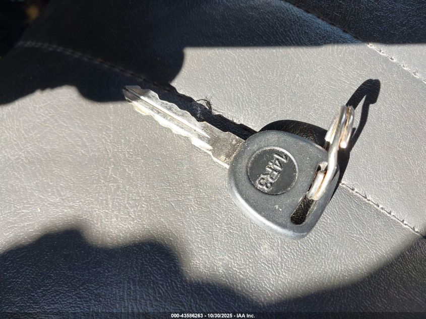 2001 Chevrolet Express VIN: 1GCGG25R511114374 Lot: 43586263