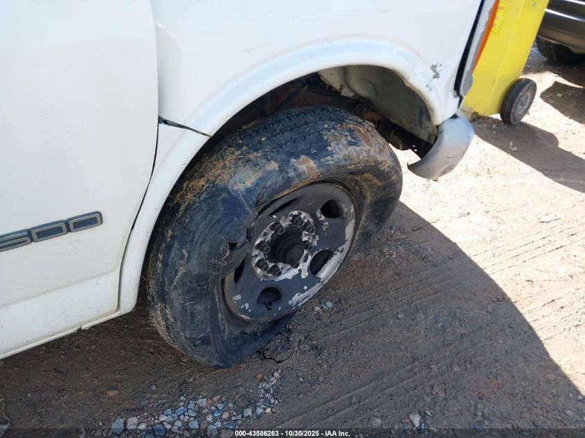 2001 Chevrolet Express VIN: 1GCGG25R511114374 Lot: 43586263