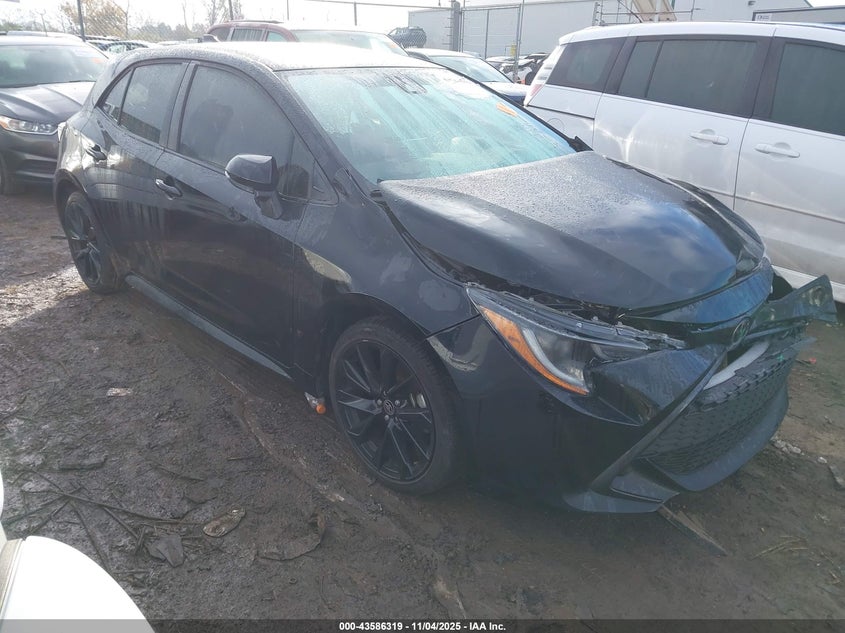 TOYOTA COROLLA SE NIGHTSHADE EDITION