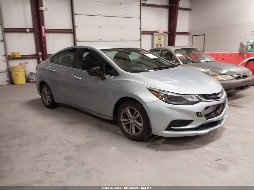 CHEVROLET CRUZE LT AUTO