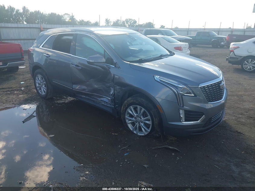 CADILLAC XT5 FWD LUXURY