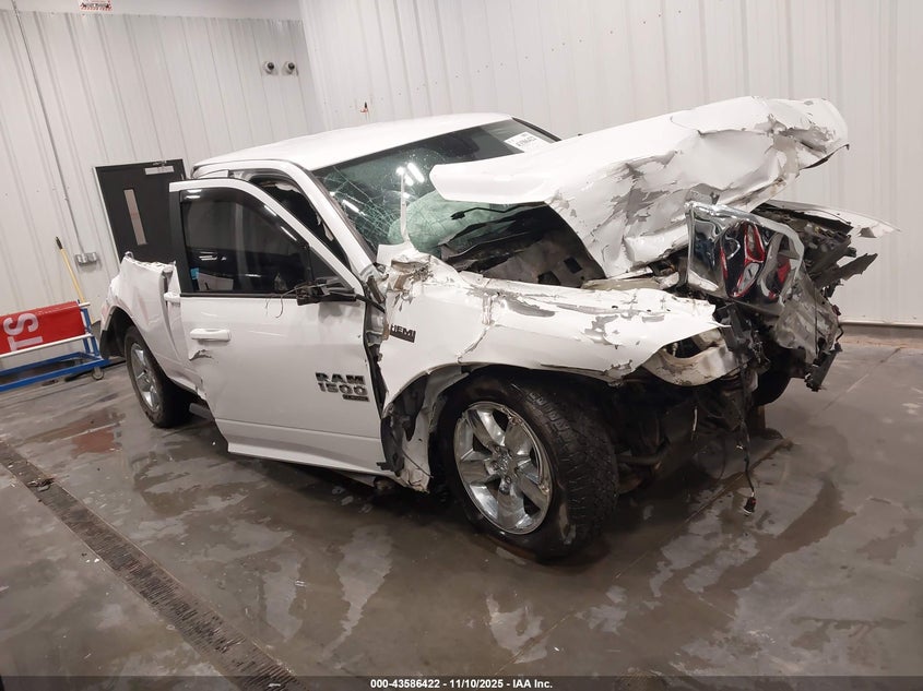 2019 RAM 1500 CLASSIC SLT  4X4 6'4 BOX - 1C6RR7TTXKS566497