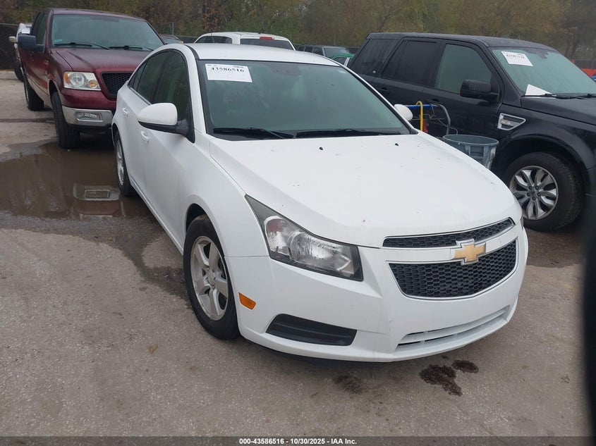 CHEVROLET CRUZE 1LT AUTO