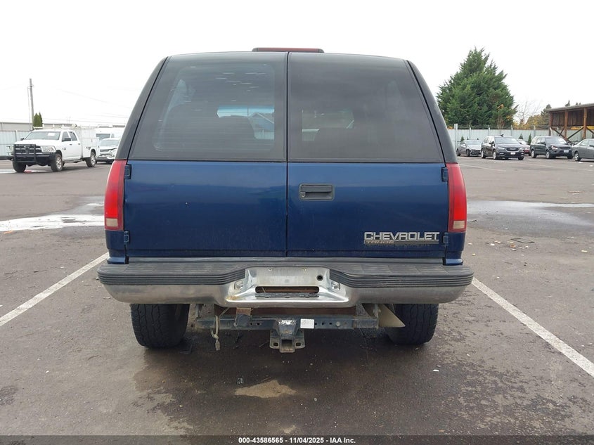 1997 Chevrolet Tahoe VIN: 3GNEK18S0VG143634 Lot: 43586565