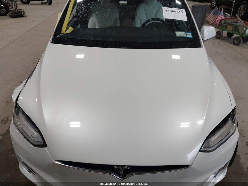 2020 Tesla Model X Long Range Dual Motor All-Wheel Drive/Long Range Plus Dual Motor All-Wheel Drive VIN: 5YJXCDE23LF233190 Lot: 43586615