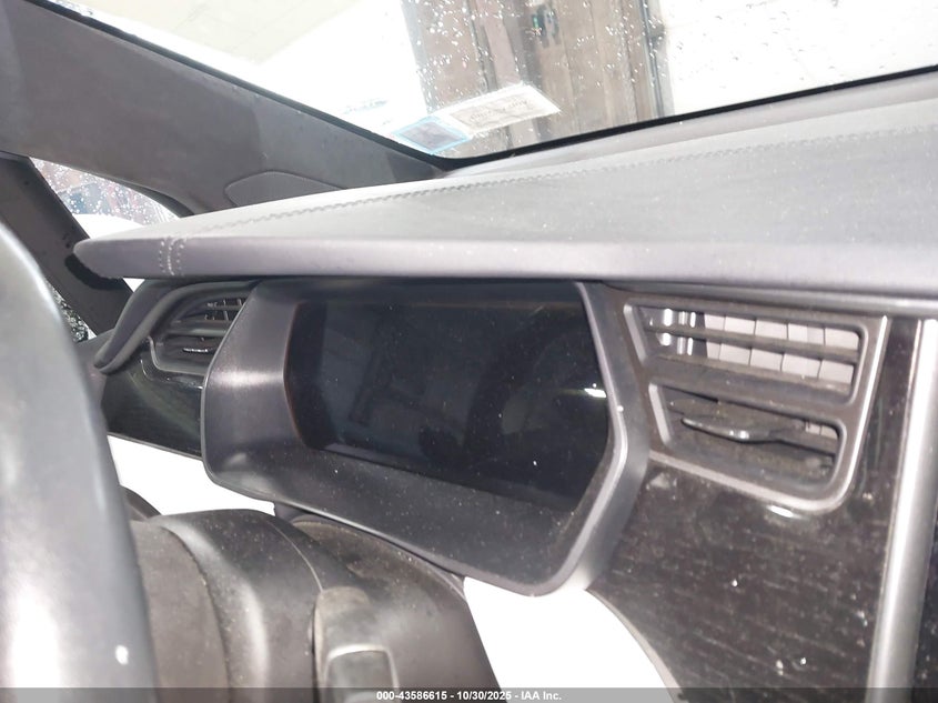 2020 Tesla Model X Long Range Dual Motor All-Wheel Drive/Long Range Plus Dual Motor All-Wheel Drive VIN: 5YJXCDE23LF233190 Lot: 43586615