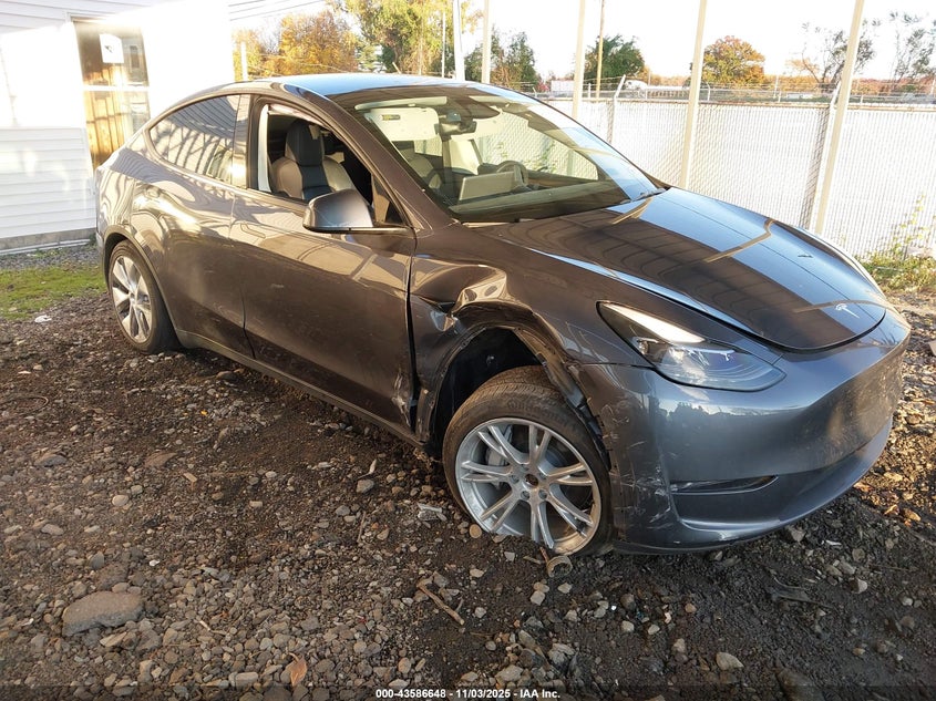TESLA MODEL Y AWD/LONG RANGE DUAL MOTOR ALL-WHEEL DRIVE