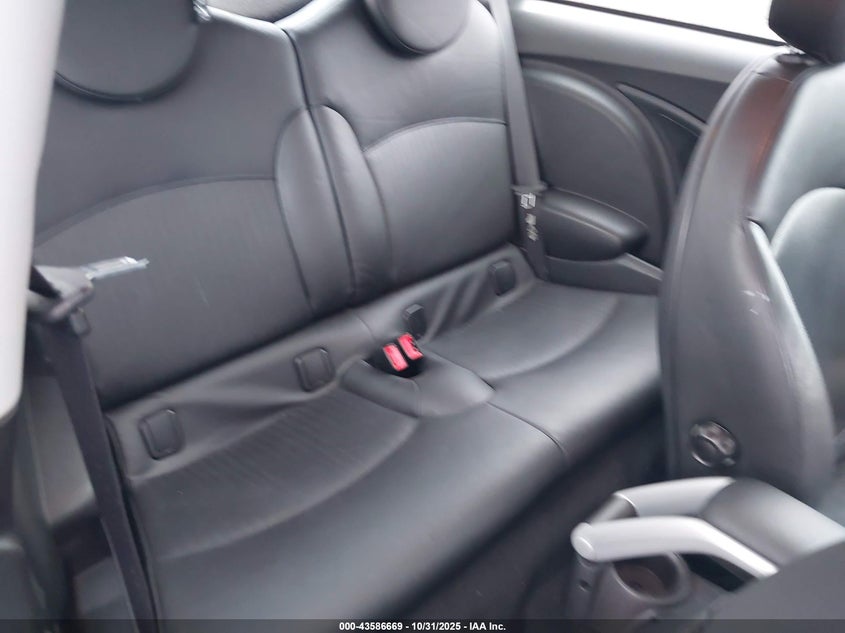 2009 Mini Cooper S VIN: WMWMF73589TT94677 Lot: 43586669