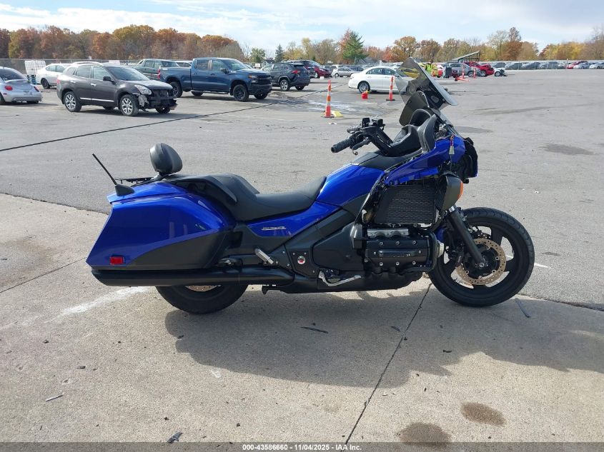 2015 Honda Gl1800 B VIN: JH2SC6842FK200702 Lot: 43586660