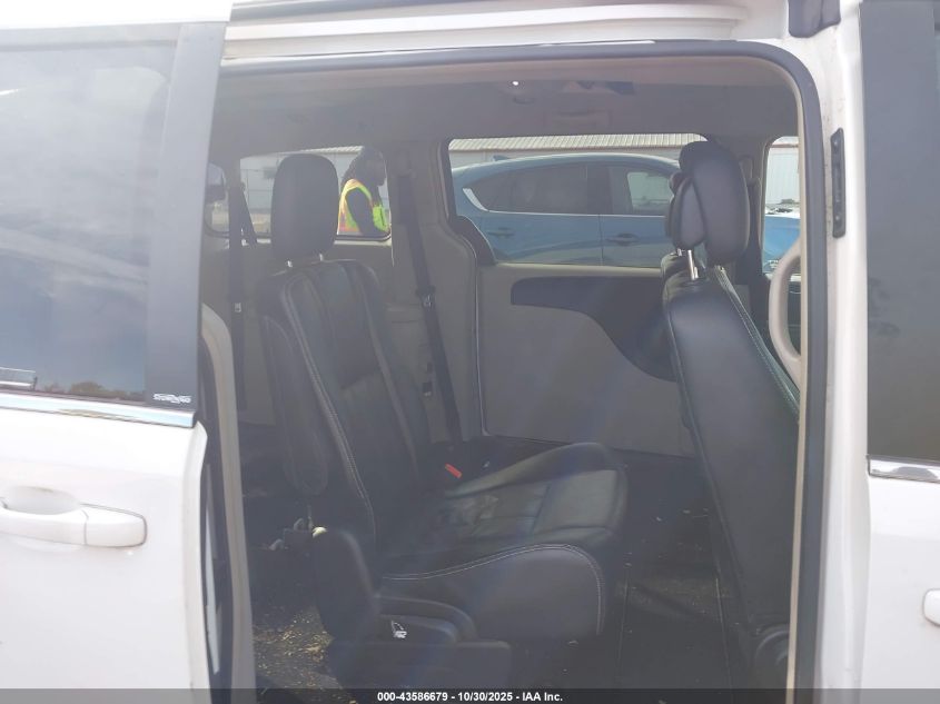 2013 Chrysler Town & Country Touring VIN: 2C4RC1BG0DR669797 Lot: 43586679