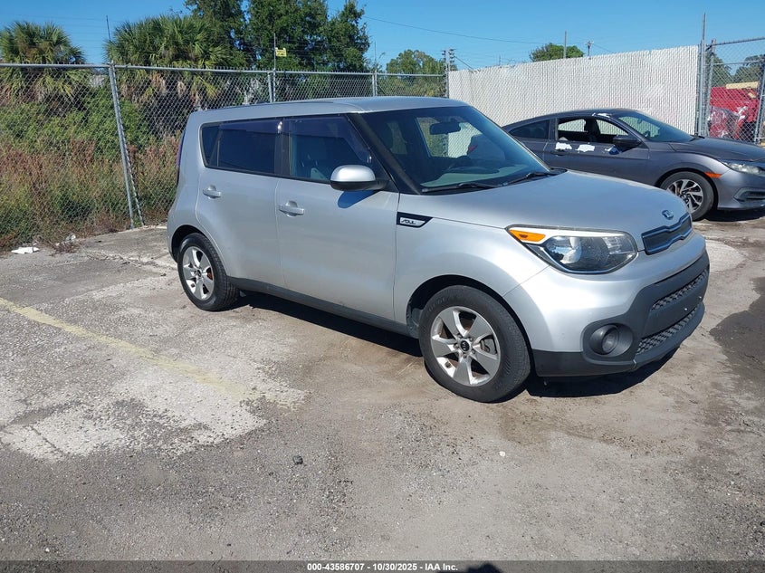 KIA SOUL