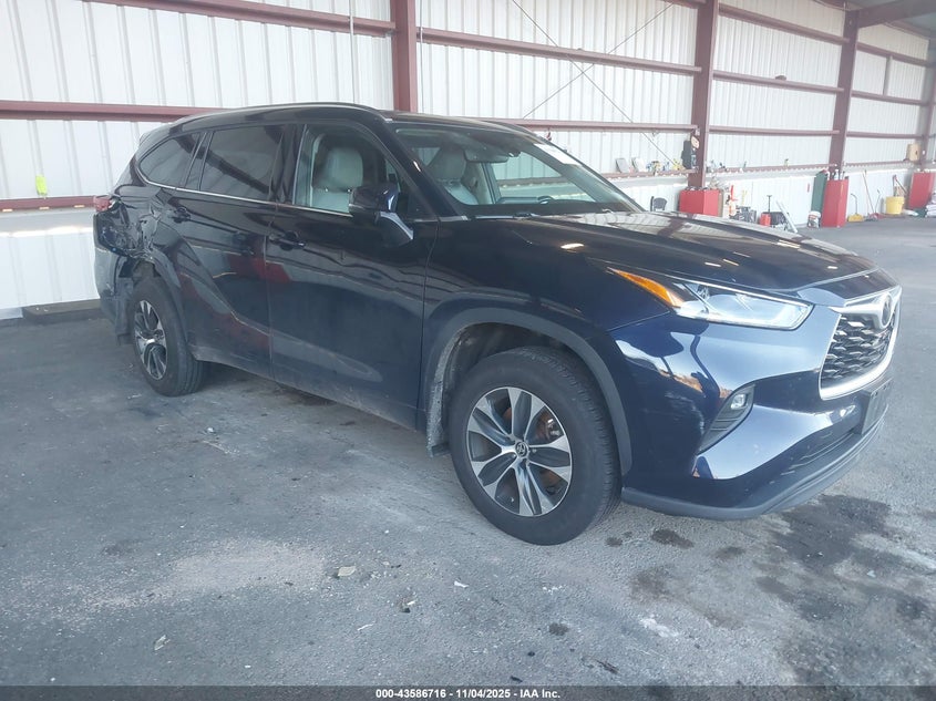 TOYOTA HIGHLANDER XLE