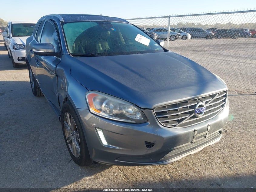 VOLVO XC60 T5 INSCRIPTION