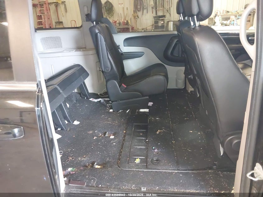 2019 Dodge Grand Caravan Sxt VIN: 2C4RDGCG1KR753414 Lot: 43586943