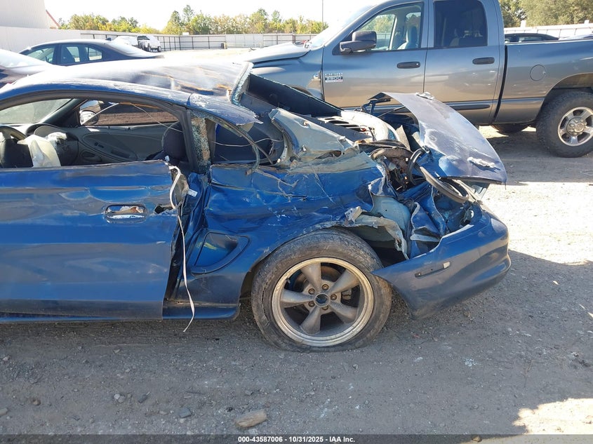 1998 Ford Mustang VIN: 1FAFP4040WF119419 Lot: 43587006