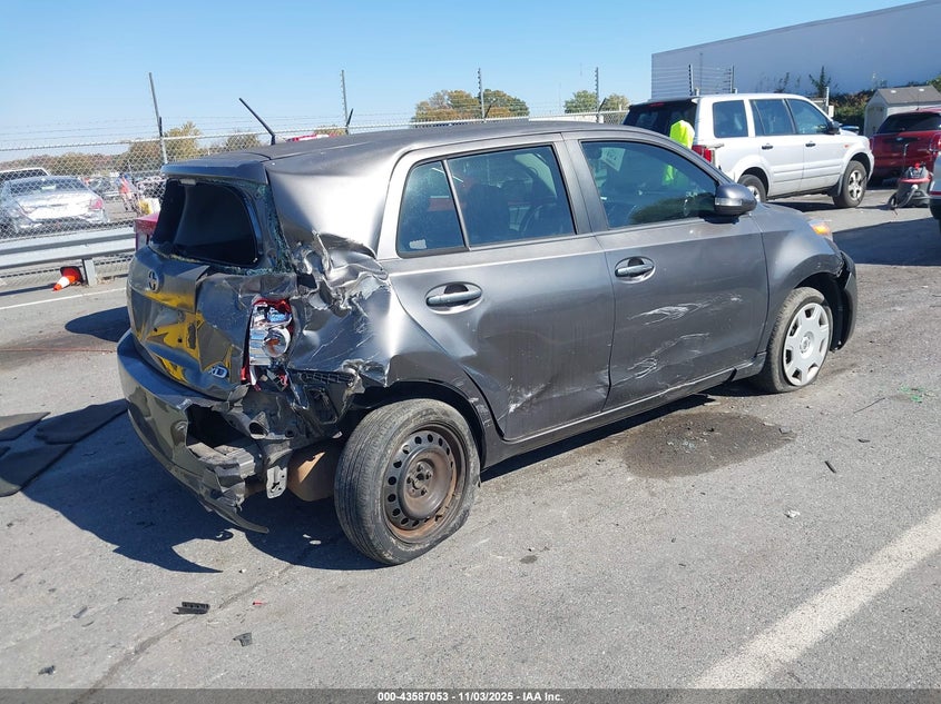 JTKKU10488J013888 2008 SCION XD photo no. 4