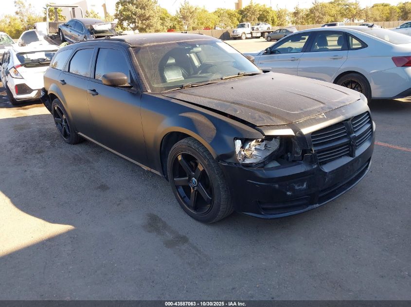 2D4FV47T18H111945 DODGE MAGNUM Photo 1