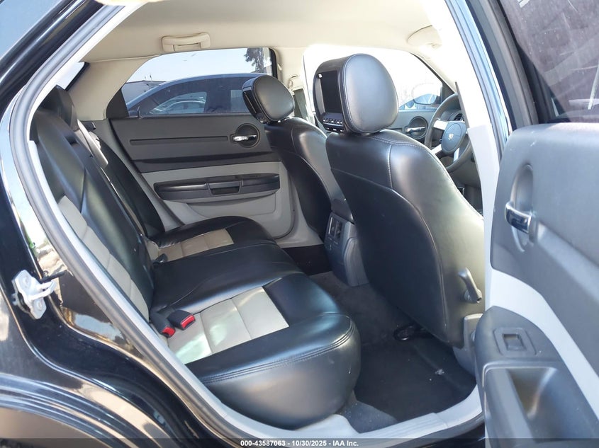 2008 Dodge Magnum VIN: 2D4FV47T18H111945 Lot: 43587063