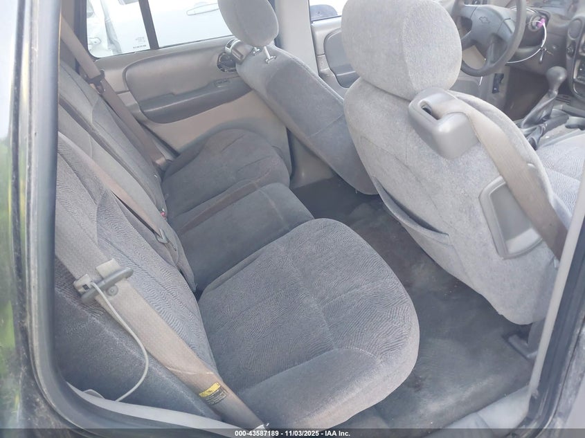 2004 CHEVROLET TRAILBLAZER auction photo 7