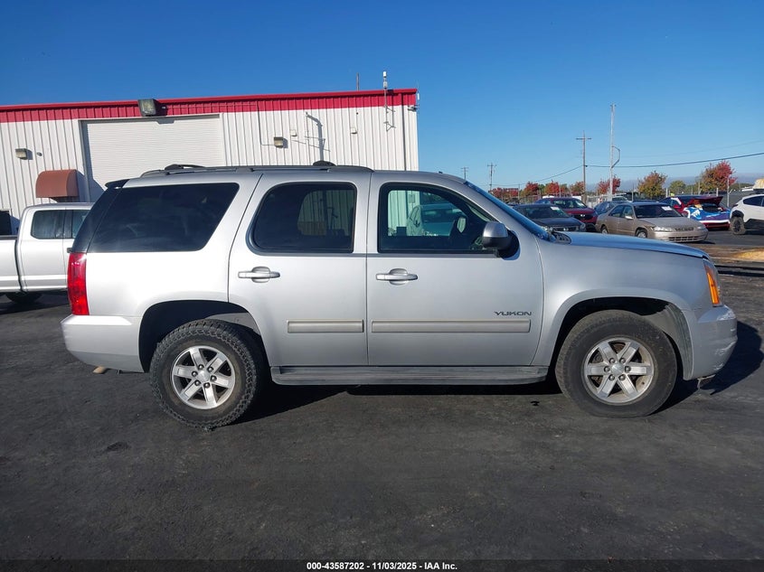 2013 GMC YUKON SLE 1GKS1AE0XDR206193