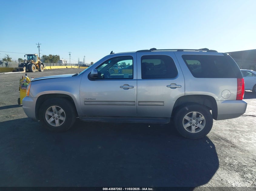2013 GMC YUKON SLE 1GKS1AE0XDR206193