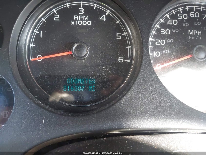 2013 GMC YUKON SLE 1GKS1AE0XDR206193