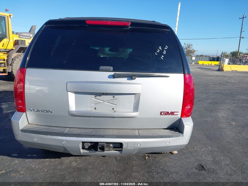 2013 GMC YUKON SLE 1GKS1AE0XDR206193
