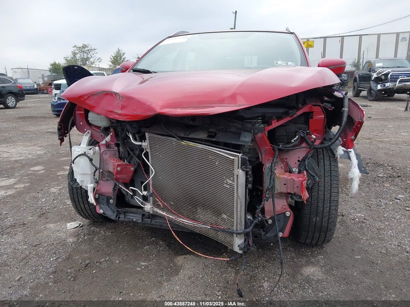 2018 NISSAN ROGUE SPORT SL JN1BJ1CR9JW261506