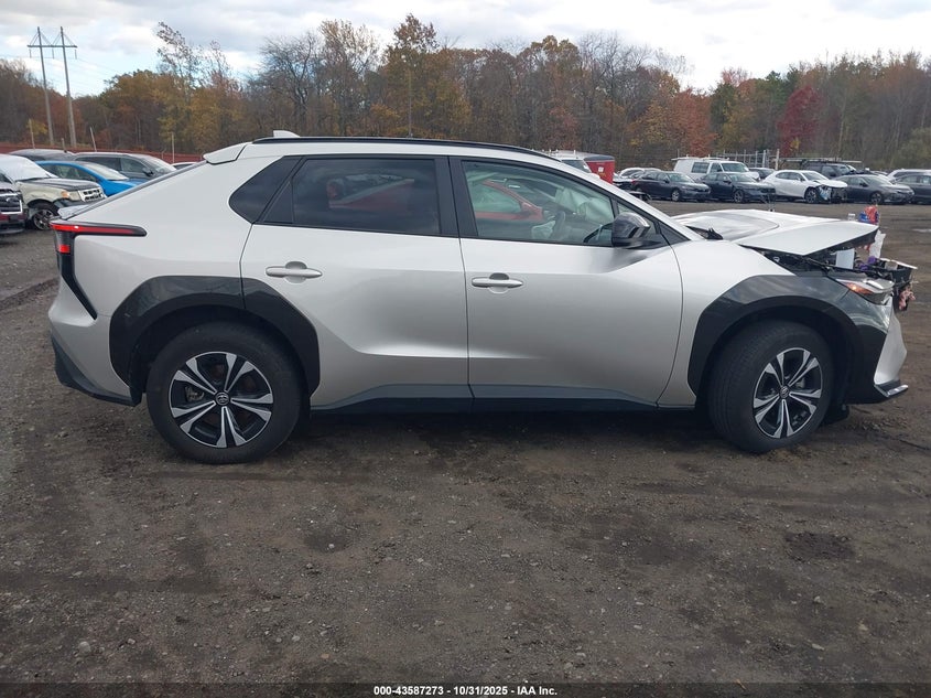 2024 Toyota Bz4X Xle VIN: JTMABACA0RA066774 Lot: 43587273