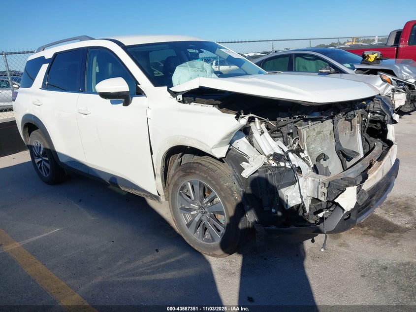 2023 NISSAN PATHFINDER SL FWD - 5N1DR3CA5PC208943
