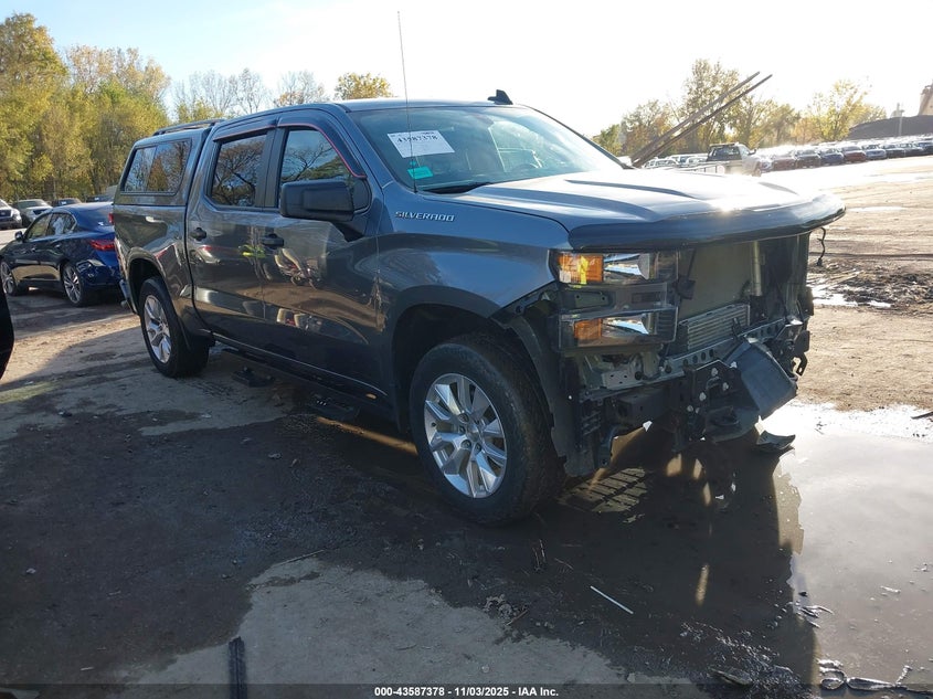 CHEVROLET SILVERADO 1500 4WD SHORT BED CUSTOM