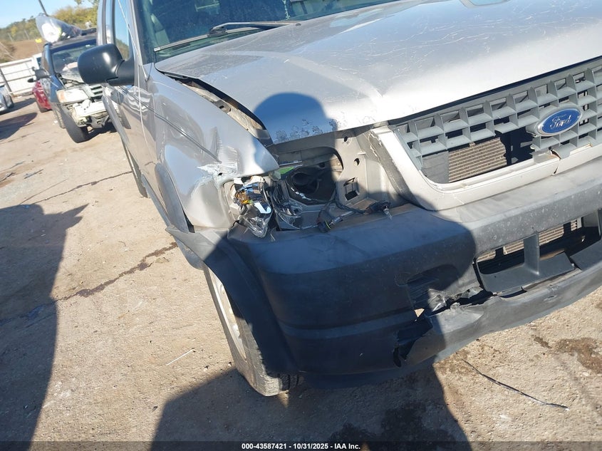 1FMZU62K83ZA81189 2003 FORD EXPLORER photo no. 6