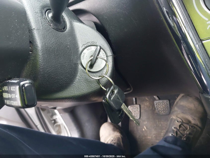 2005 Pontiac Vibe VIN: 5Y2SL63885Z434755 Lot: 43587451