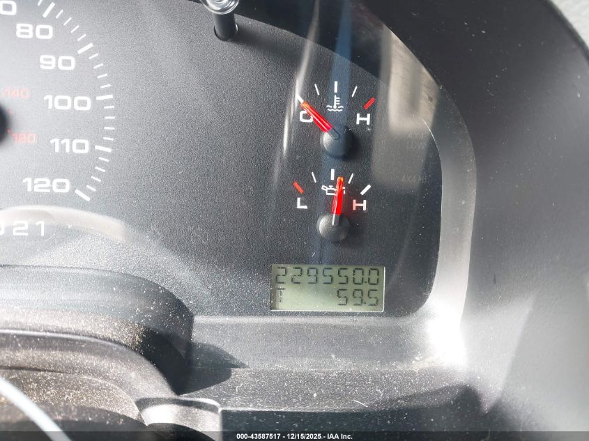 2004 Ford F-150 Stx/Xl/Xlt VIN: 1FTRX12W54NC22567 Lot: 43587517