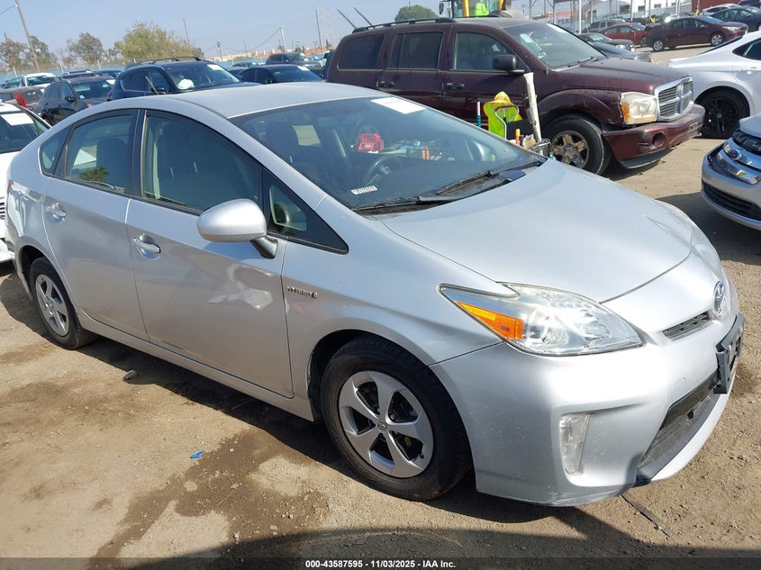 2014 TOYOTA PRIUS THREE - JTDKN3DU8E0392239