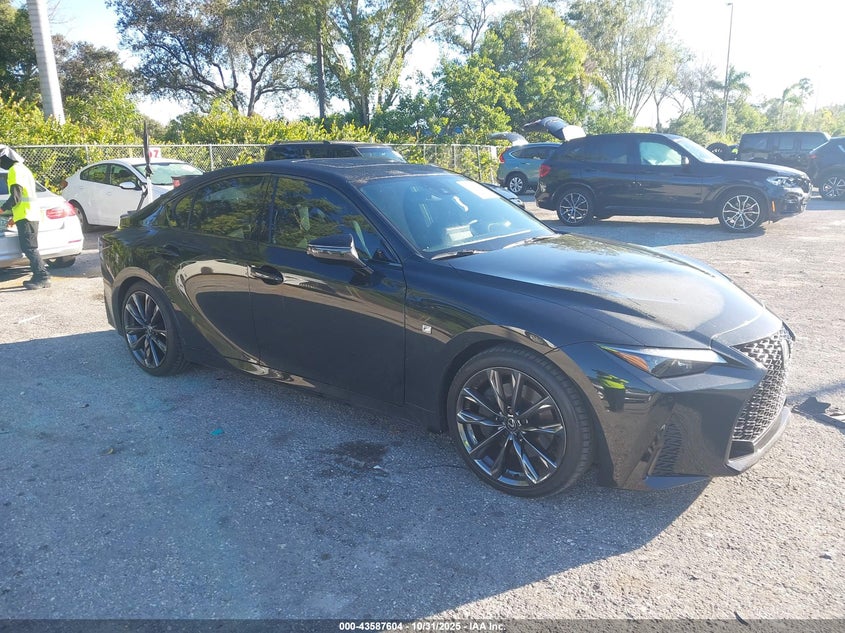 LEXUS IS 350 F SPORT