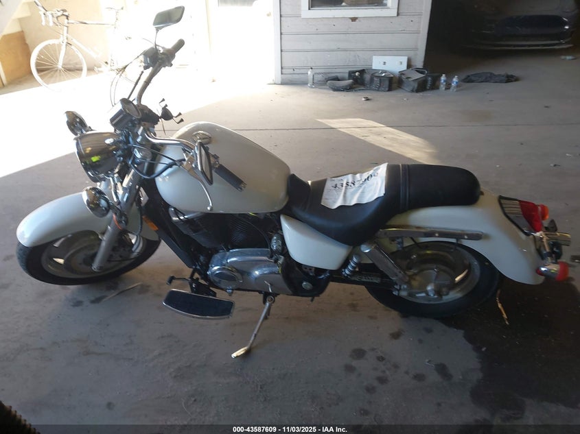 2002 HONDA VT1100 C2 - 1HFSC43042A205990