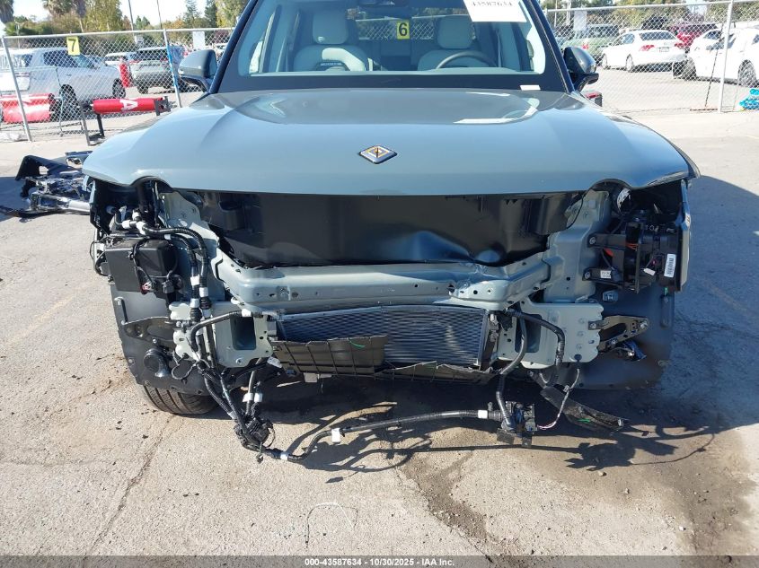 2025 Rivian R1T Ascend Tri Motor Max Pack/Premium Tri Motor Max Pack VIN: 7FCTGCAPXSN042441 Lot: 43587634