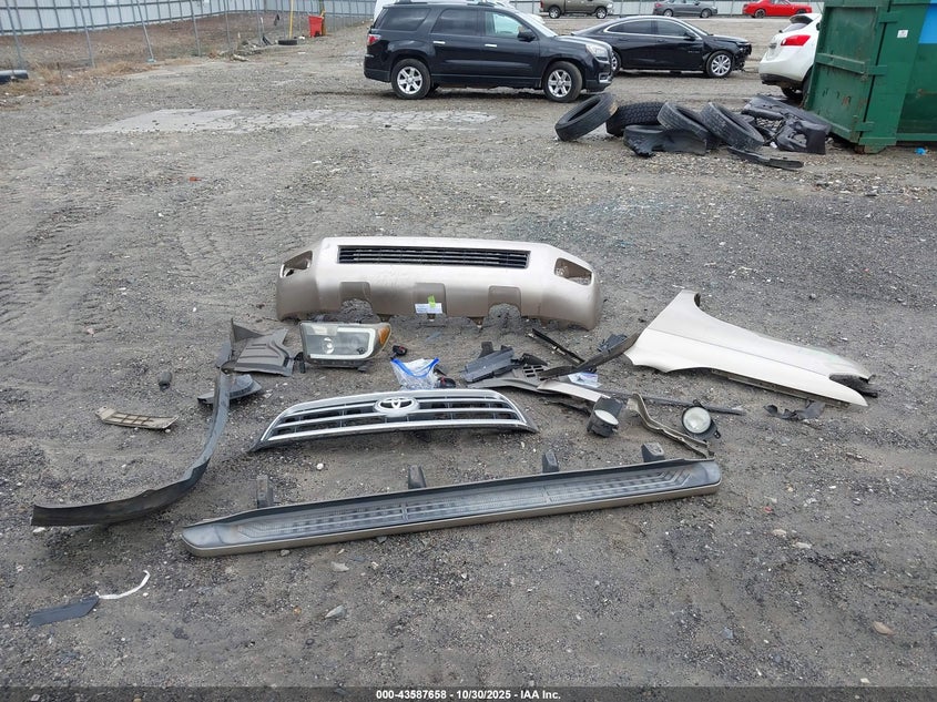 2008 Toyota Sequoia Limited 5.7L V8 VIN: 5TDZY68A78S000425 Lot: 43587658