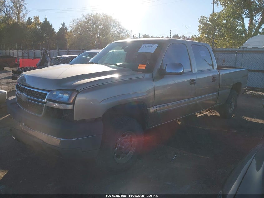 OK1092616192 2005 CHEVROLET SILVERADO photo no. 2
