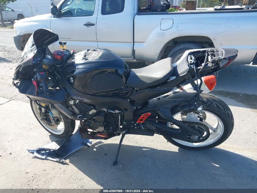 2014 Suzuki Gsx-R750 VIN: JS1GR7MAXE2102329 Lot: 43587669