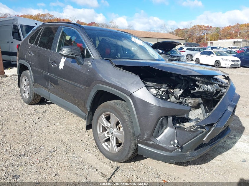 2024 TOYOTA RAV4 XLE - 2T3P1RFV3RC393828