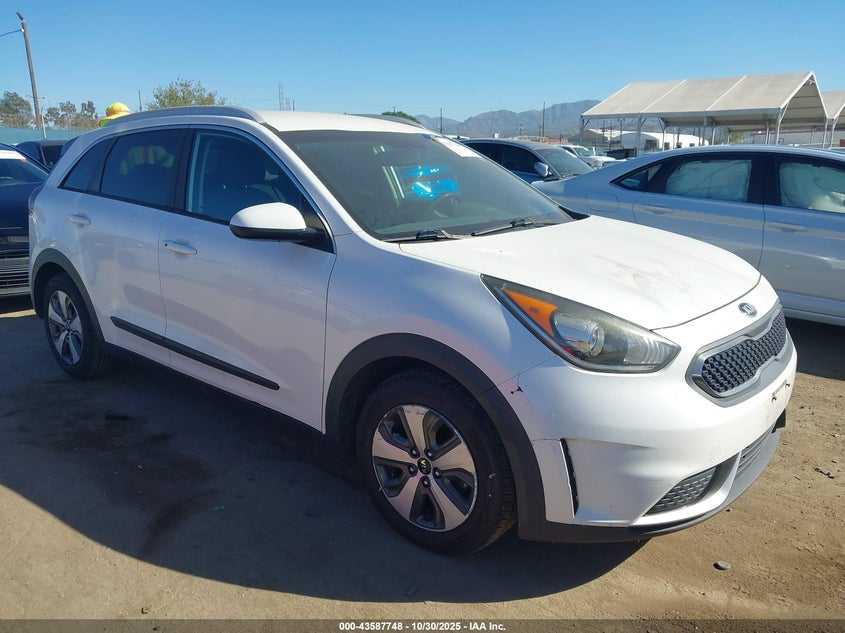 KIA NIRO LX