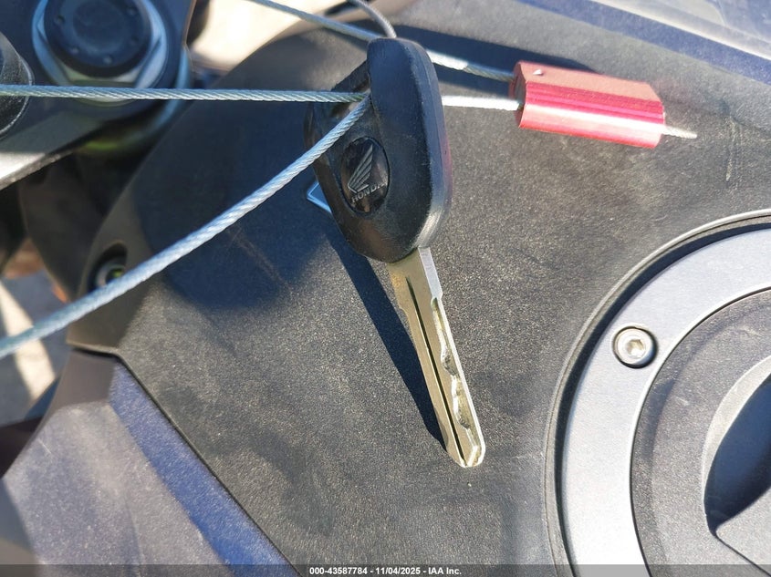 2022 HONDA CBF300 NA - MLHNC555XN5200633