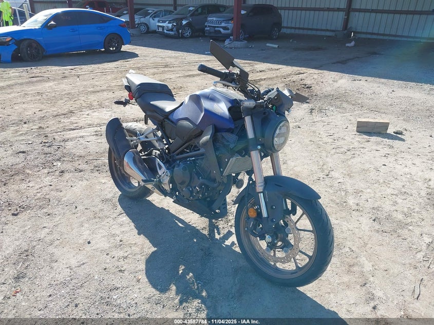 2022 HONDA CBF300 NA - MLHNC555XN5200633