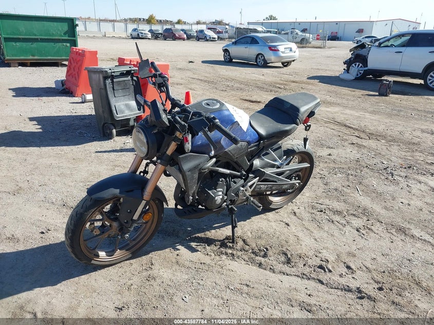 2022 HONDA CBF300 NA - MLHNC555XN5200633