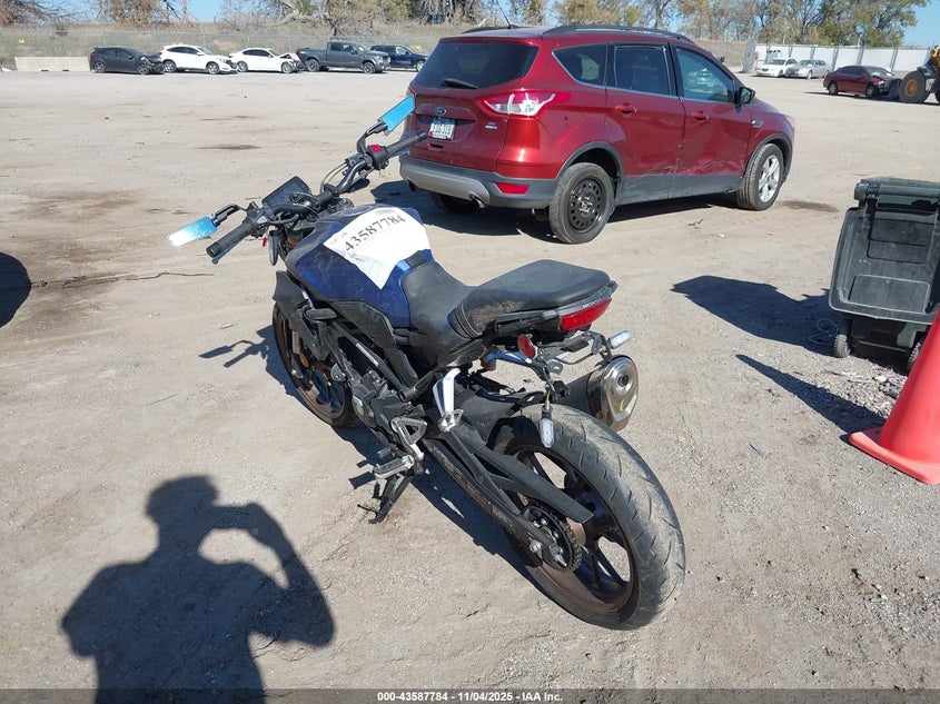 2022 HONDA CBF300 NA - MLHNC555XN5200633