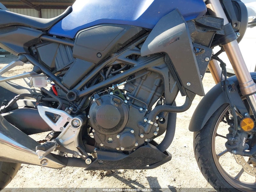 2022 HONDA CBF300 NA - MLHNC555XN5200633